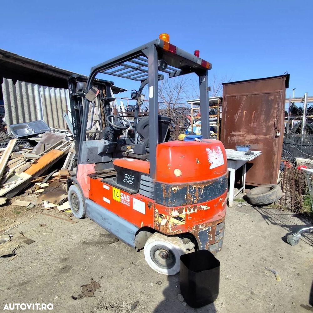 Dezmembrari Toyota 7FBMF35 (2000-2013) - 4