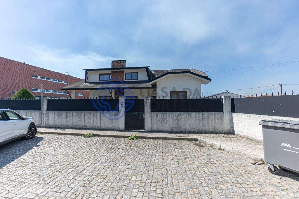 Moradia de 4 frentes em Santa Cruz Bispo, Matosinhos - Grande imagem: 2/59
