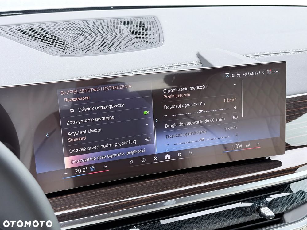 BMW X5 xDrive40d mHEV - 34