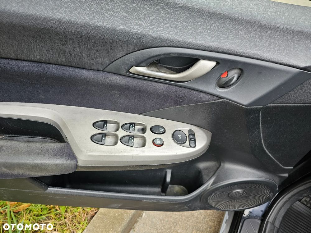 Honda Civic 1.4 Comfort - 12