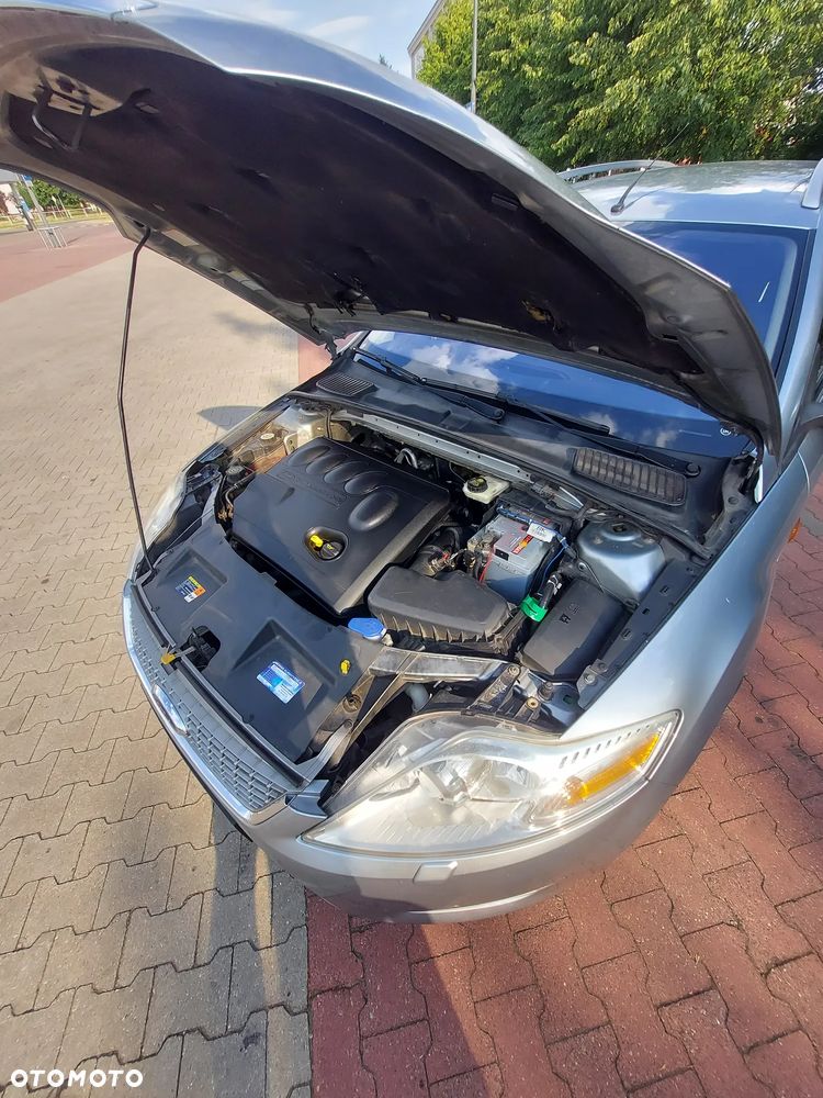 Ford Mondeo - 8