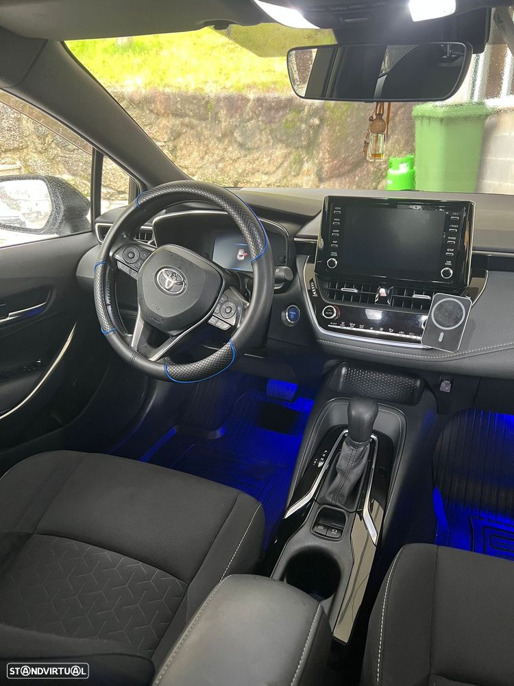 Toyota Corolla 2.0 Hybrid Square Collection - 4