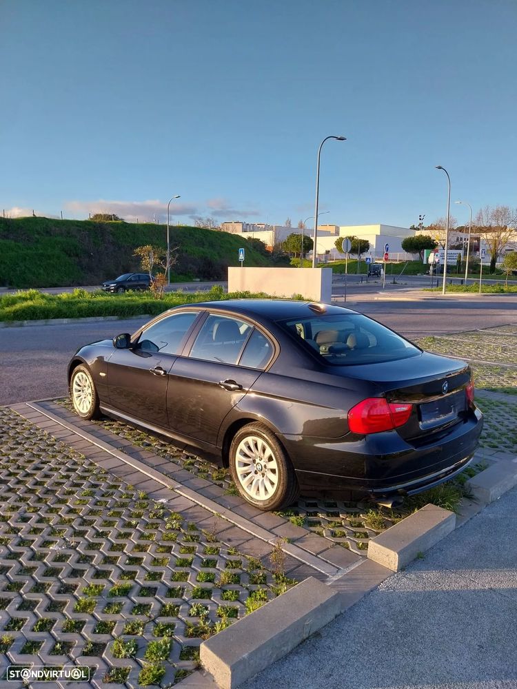 BMW 318 d Navigation - 4