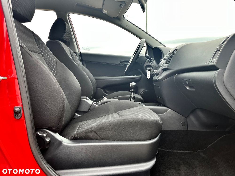 Hyundai i30 1.4 FIFA WM Edition - 15