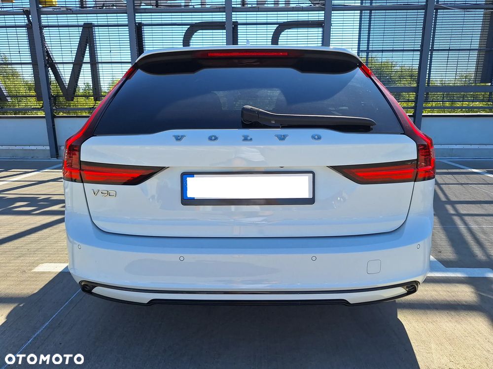 Volvo V90 T8 AWD Plug-In Hybrid R-Design - 9