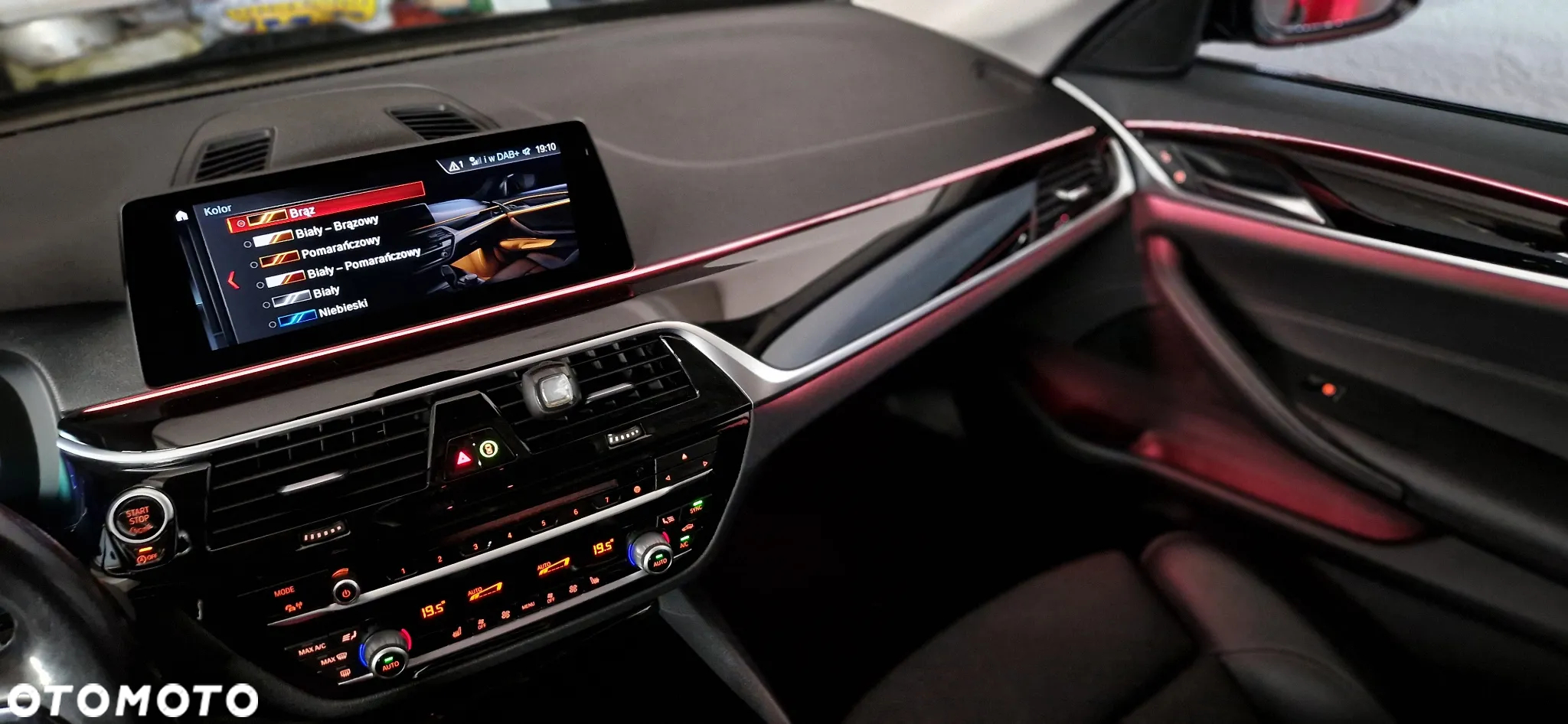 BMW Seria 5 520d Touring Sport Line - 33