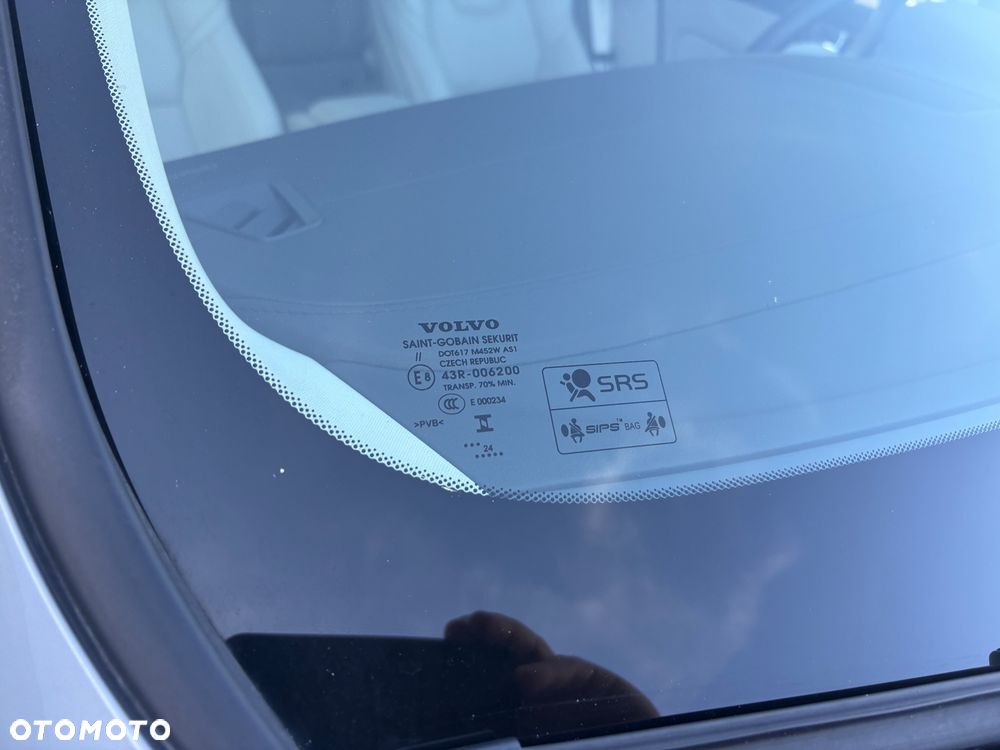 Volvo XC 60 B5 B AWD Ultra Bright - 10
