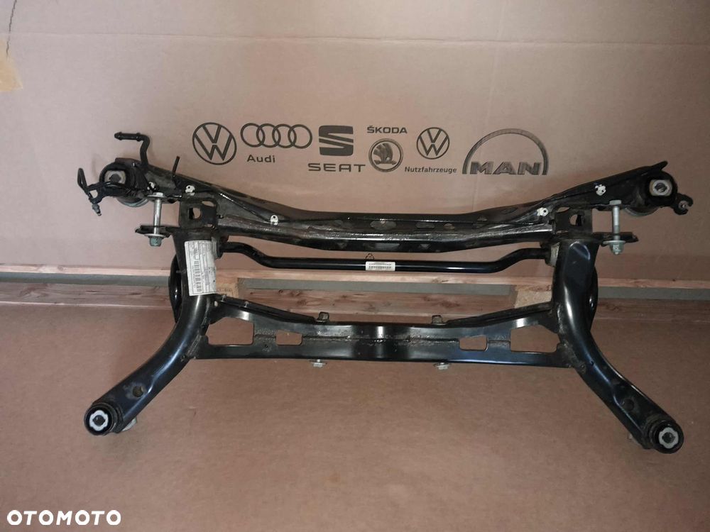 SANKI WÓZEK Rama TYŁ AUDI Q3 83A 2.0TDI 3Q0505235AC 32 km - 5
