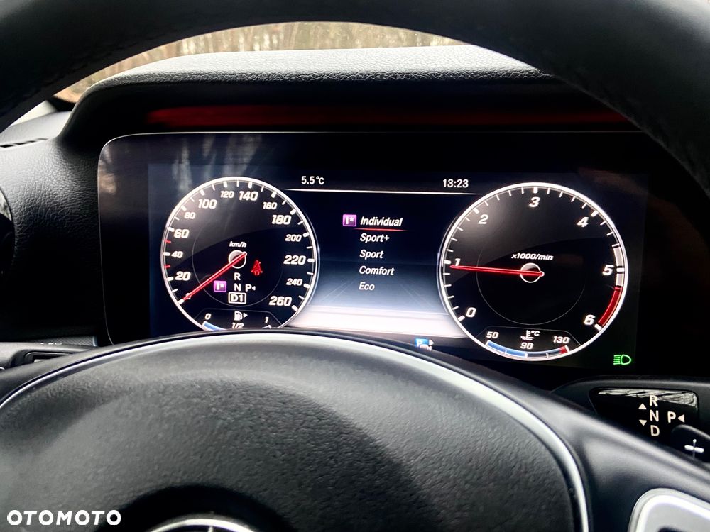 Mercedes-Benz Klasa E 220 d 9G-TRONIC AMG Line - 36