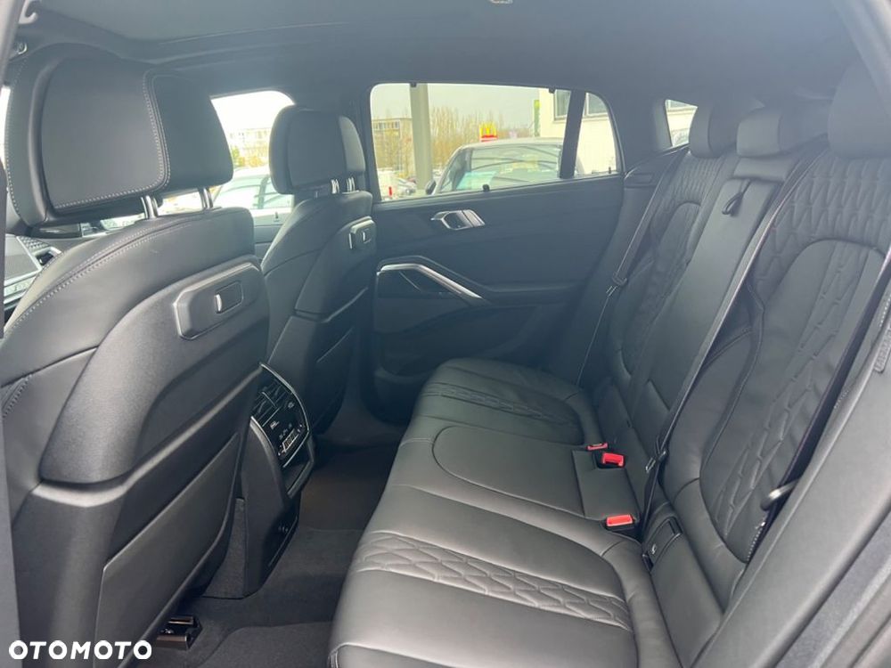 BMW X6 - 15