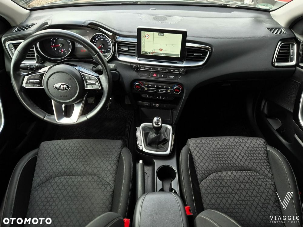 Kia Ceed - 22