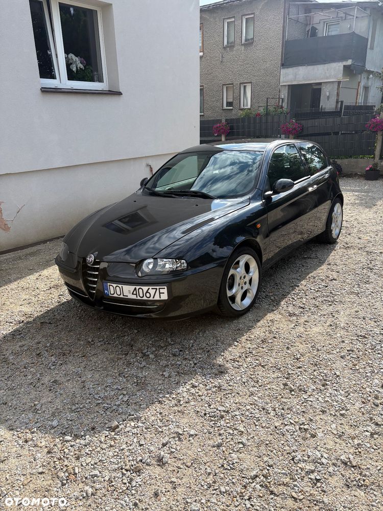 Alfa Romeo 147 1.6 Twin Spark Distinctive, 2004