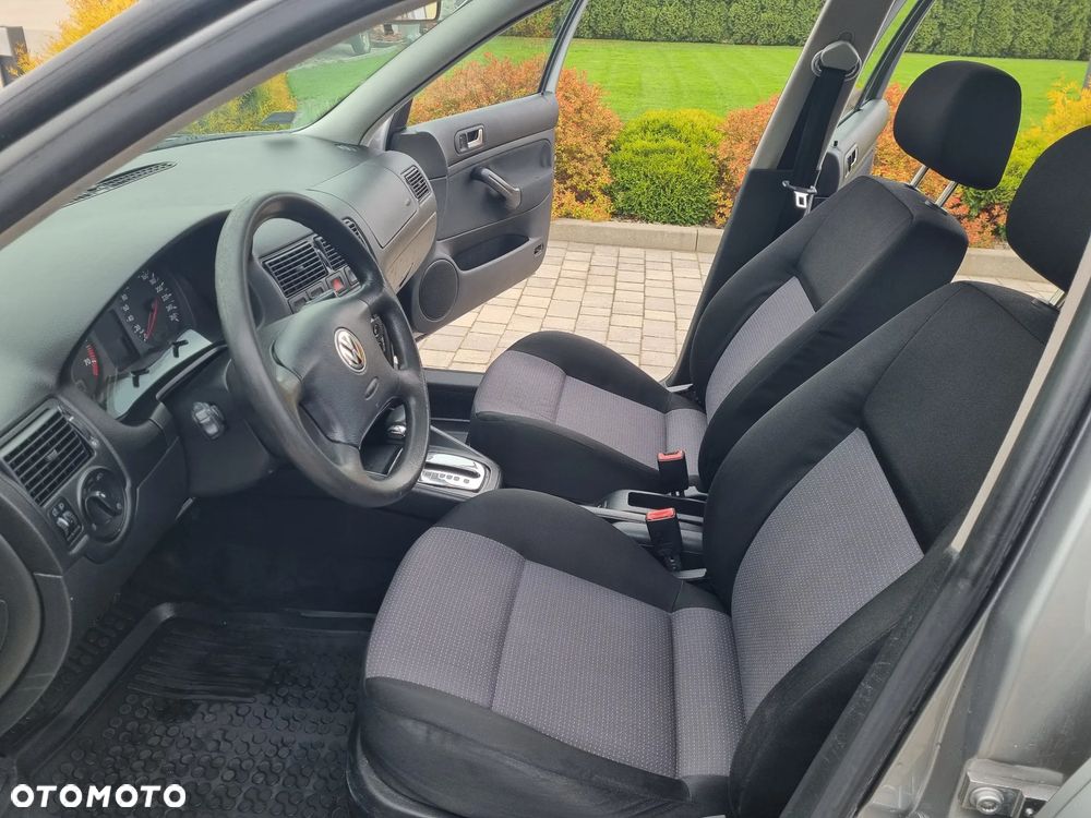Volkswagen Golf 1.6 Trendline - 6