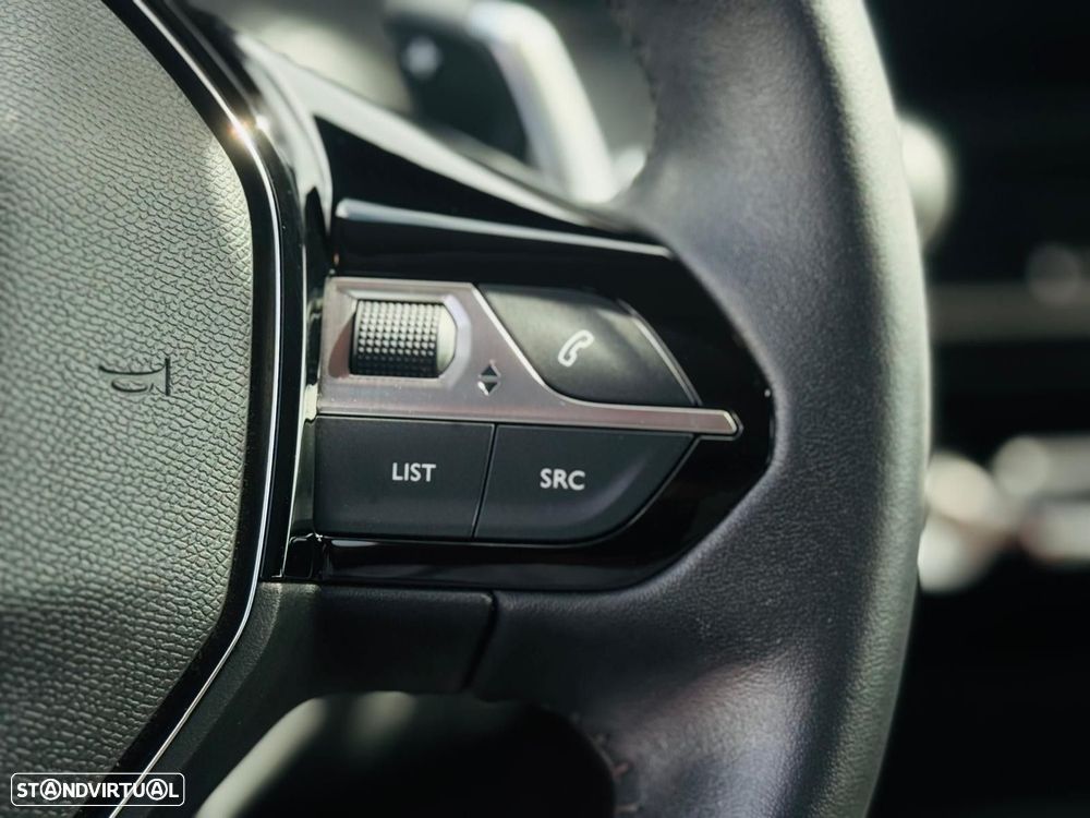 Peugeot 208 1.2 PureTech Allure Pack EAT8 - 22