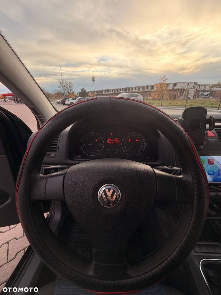 Volkswagen Golf - 3