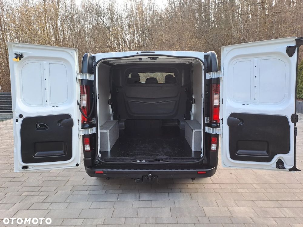 Opel Vivaro - 18