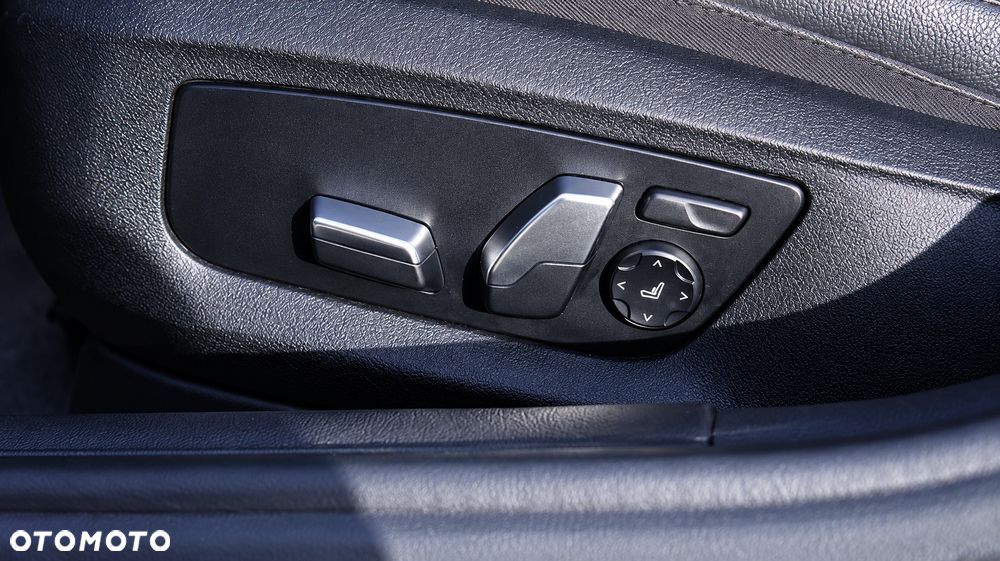 BMW Seria 5 - 31