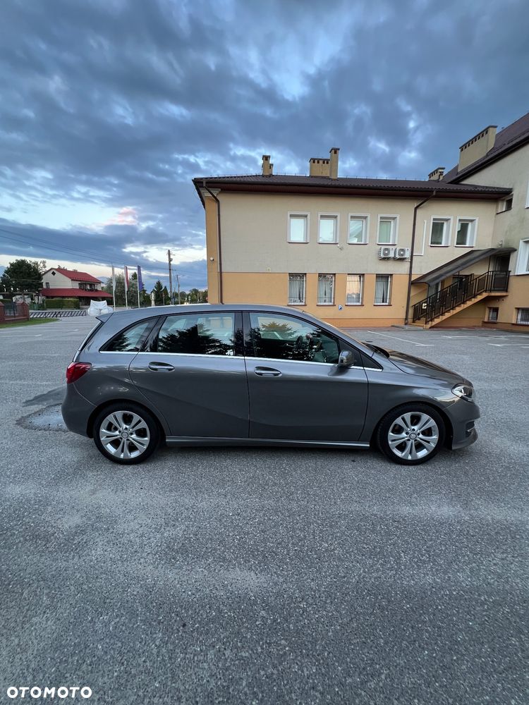 Mercedes-Benz Klasa B 180 7G-DCT Urban - 5