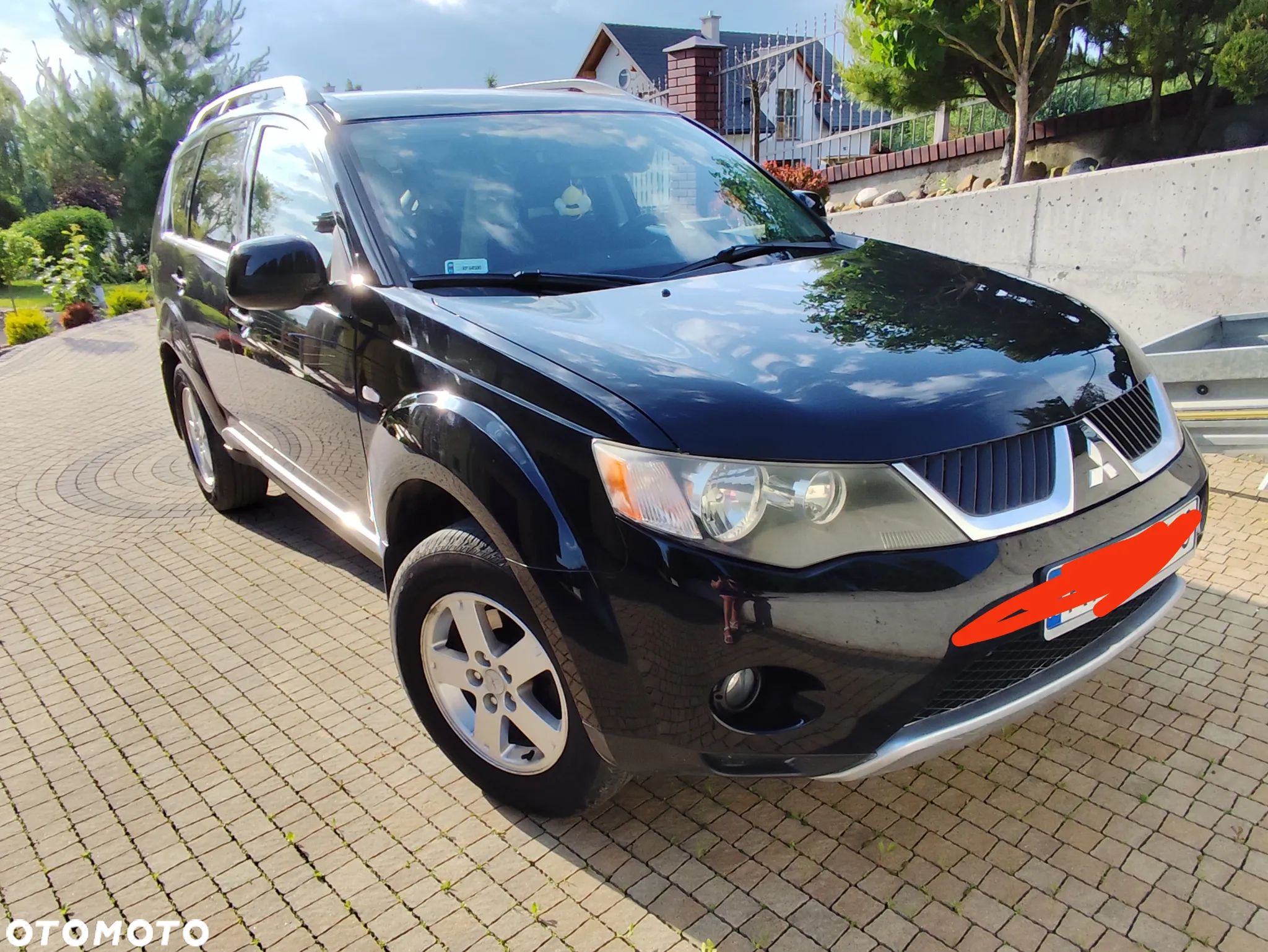 Mitsubishi Outlander 2.4 Invite 2WD - 1