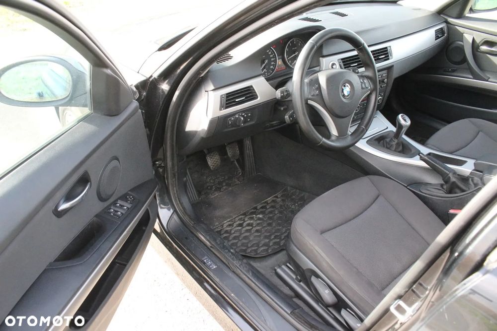 BMW Seria 3 - 26