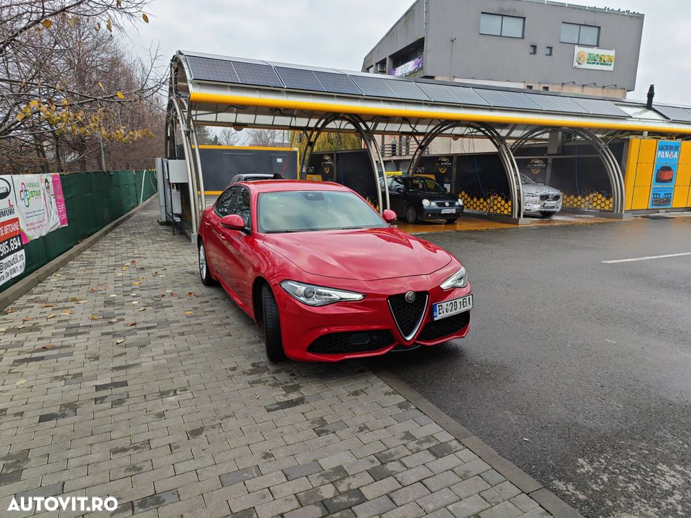 Alfa Romeo Giulia 2.0 Turbo RWD AT8 - 4