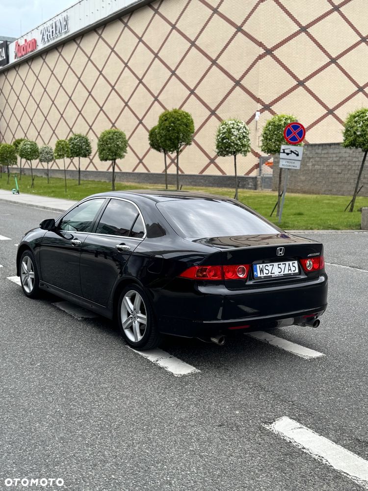Honda Accord 2.0 i Executive - 4