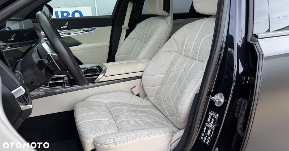 BMW Seria 7 - 9