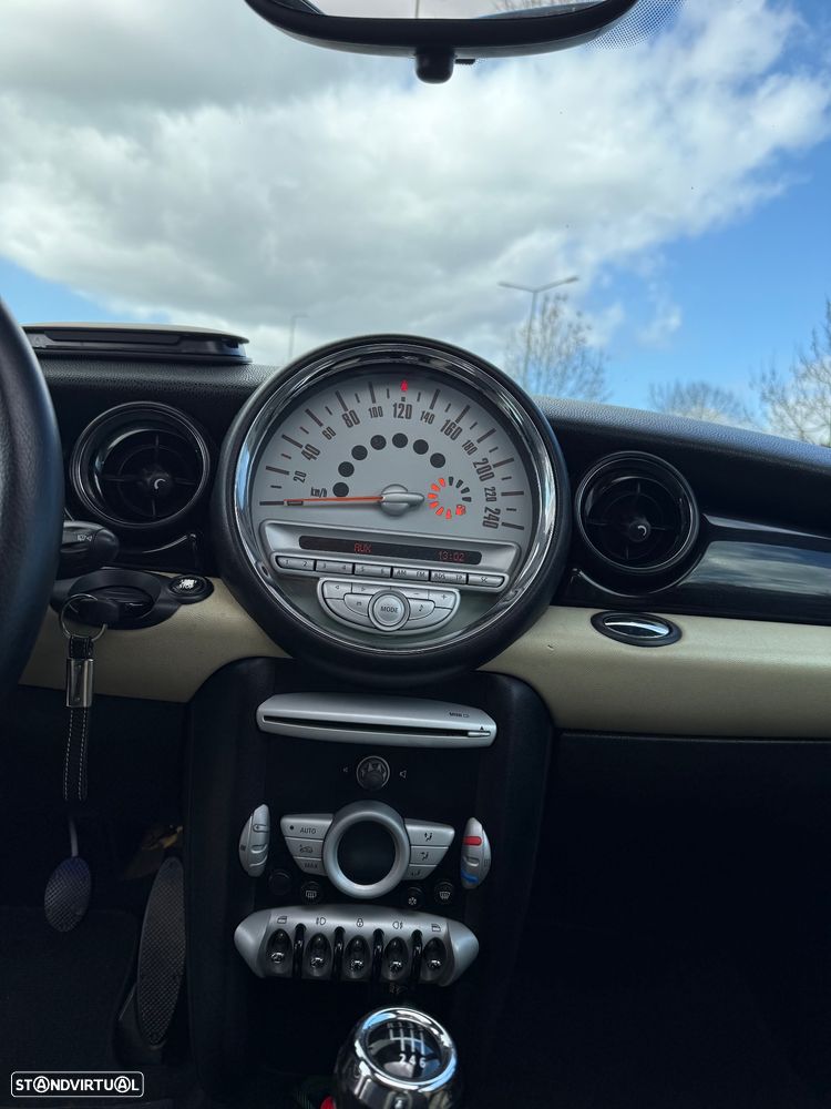 MINI 3 Portas Cooper D - 39