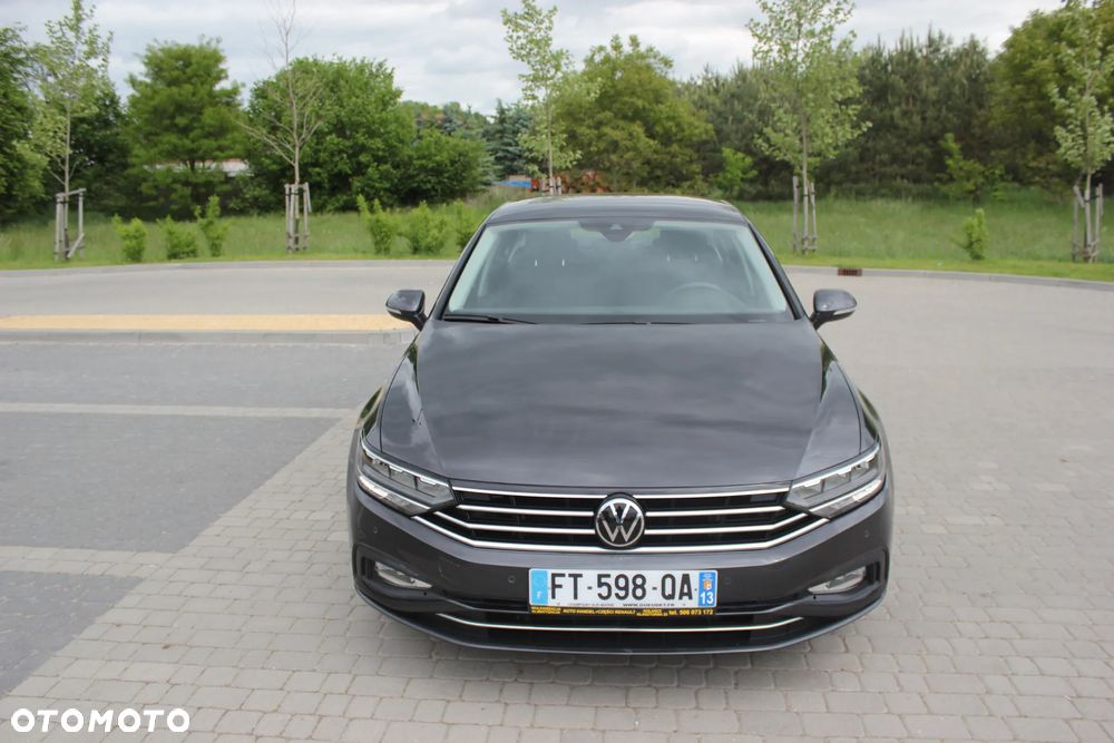 Volkswagen Passat 2.0 TDI SCR DSG Comfortline - 6