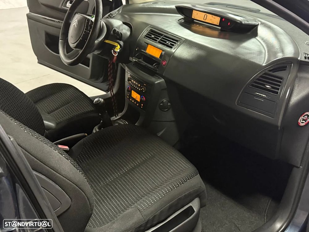 Citroën C4 1.6 HDi 110 VTR Pack - 8