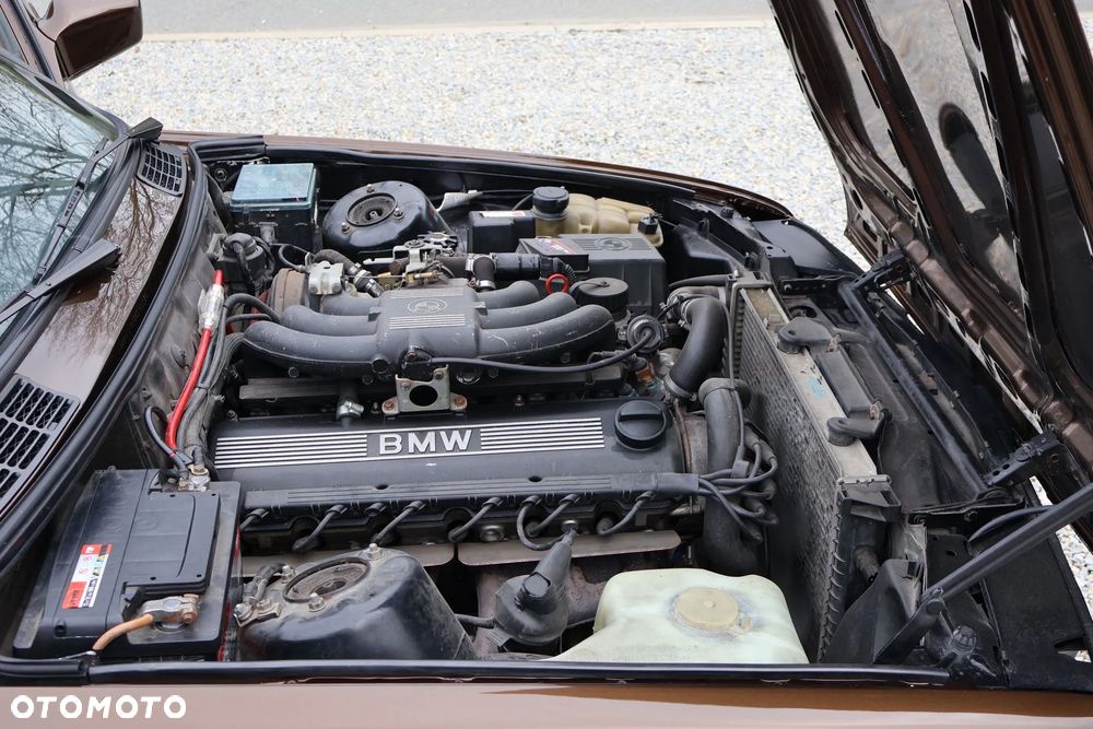 BMW Seria 3 325i - 8