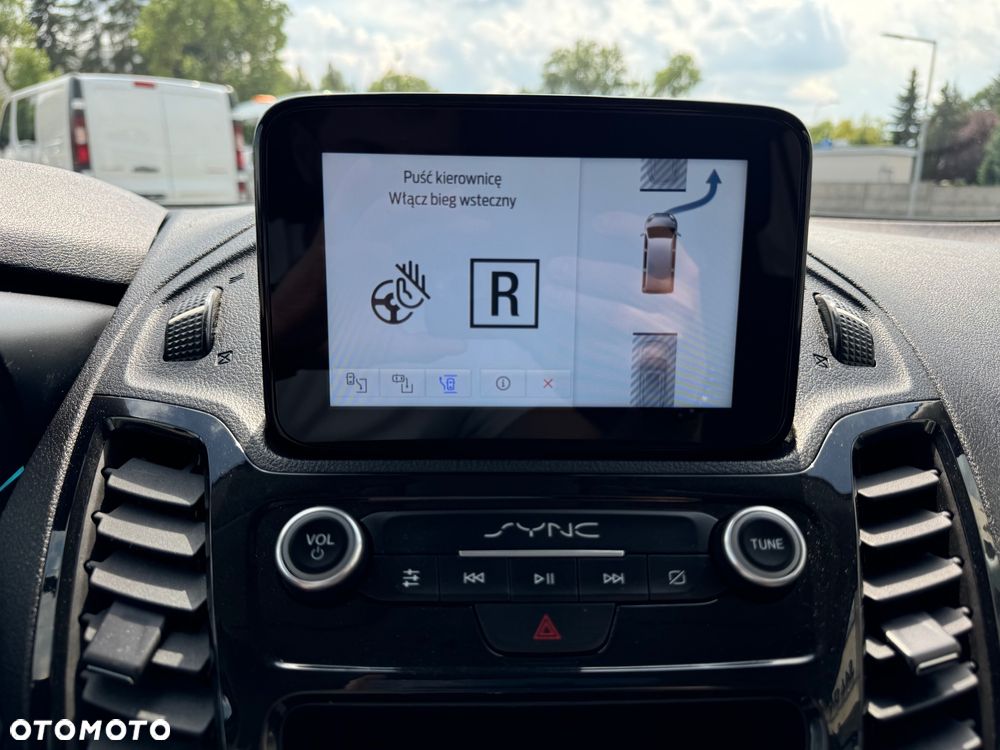 Ford Tourneo Connect Gr 1.5 EcoBlue Titanium - 33