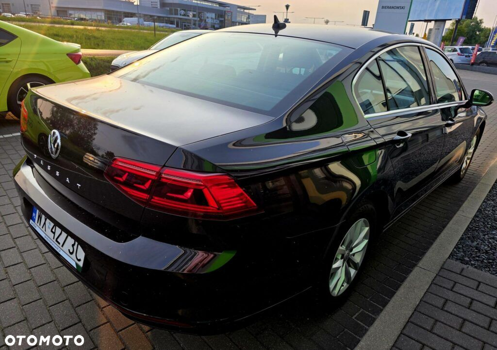 Volkswagen Passat 2.0 TDI EVO Business - 14