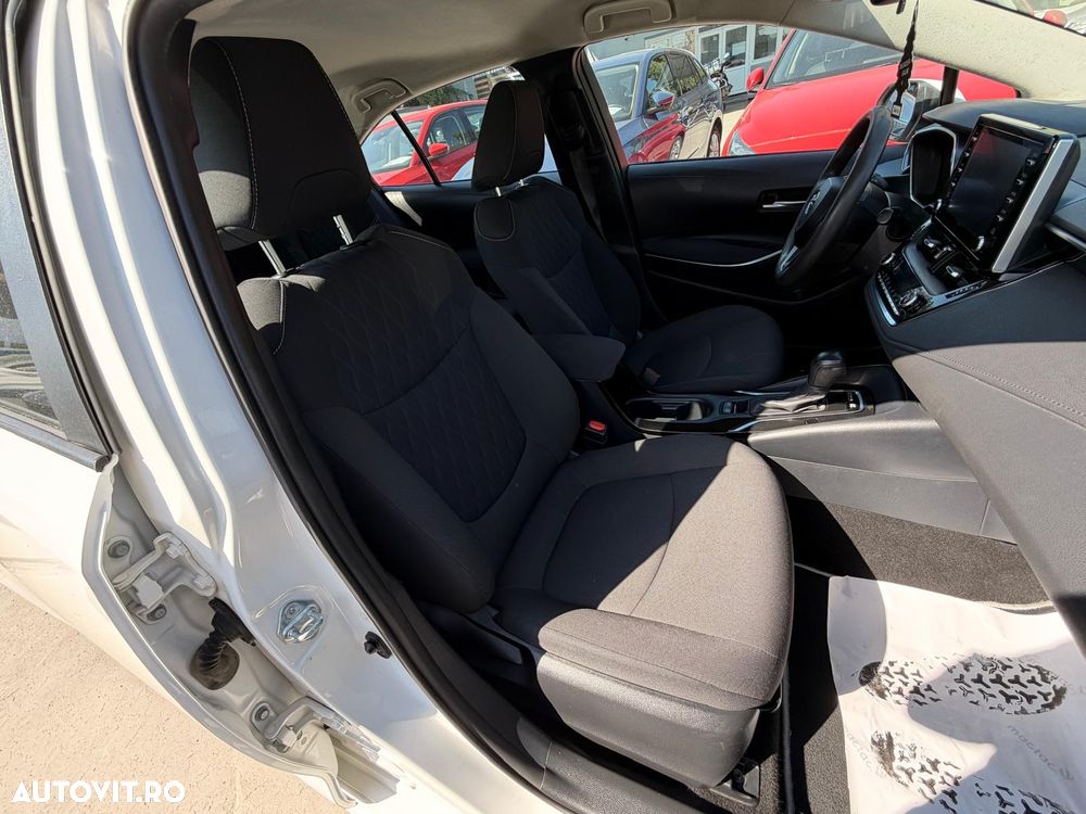 Toyota Corolla 1.8 HSD Dynamic - 17