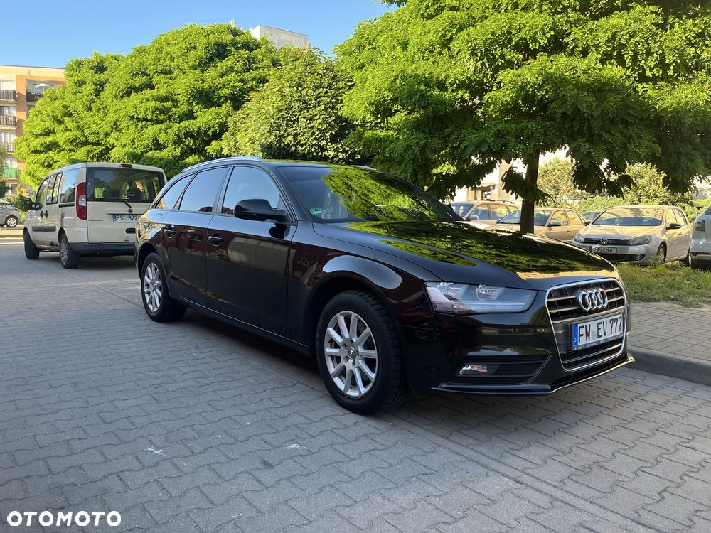 Audi A4 Avant - 1