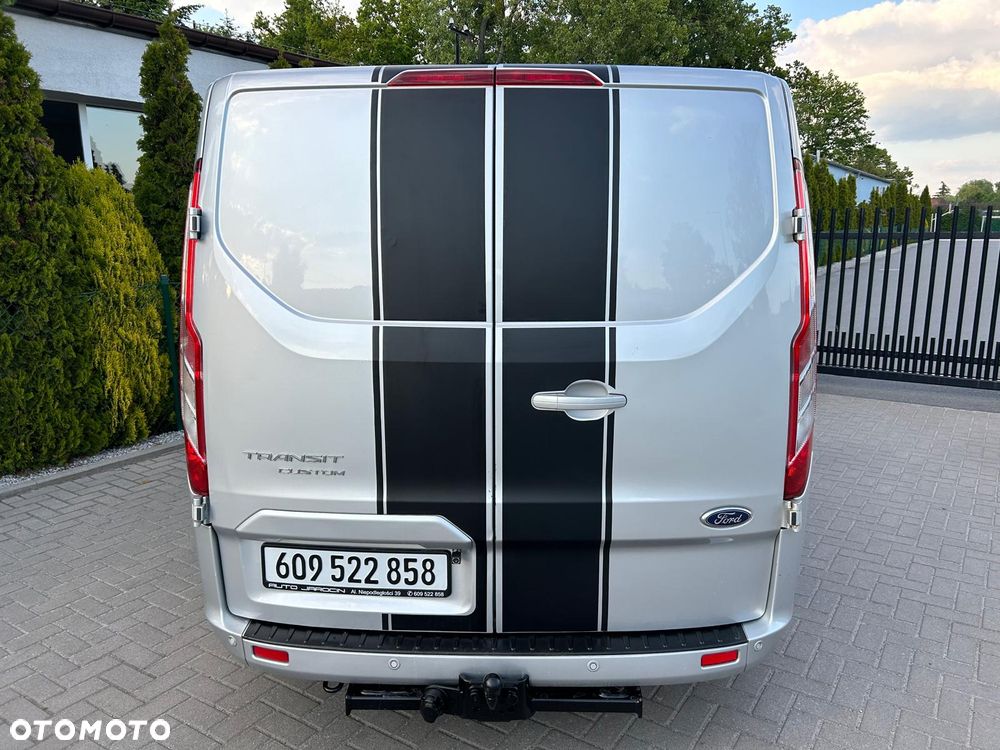 Ford Transit Custom 300 L2H1 Limited (bryg.) - 13