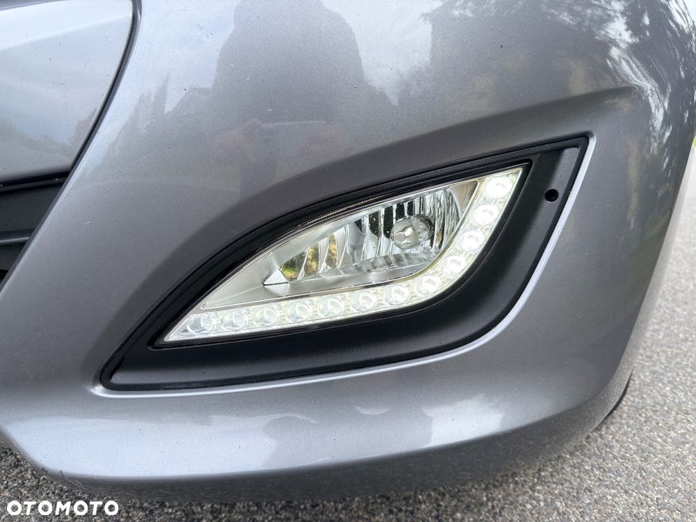 Hyundai i30 i30cw 1.4 CRDi Advantage - 11