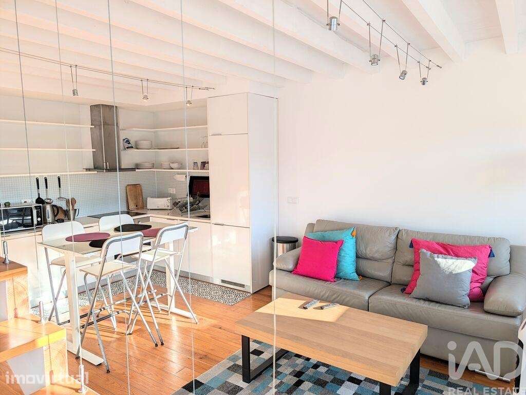 Apartamento T2 em Misericórdia de 76,00 m2 - Grande imagem: 2/22