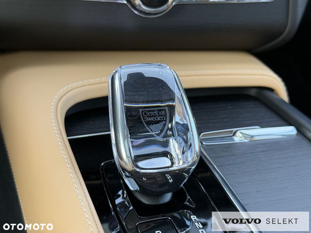 Volvo XC 90 - 21