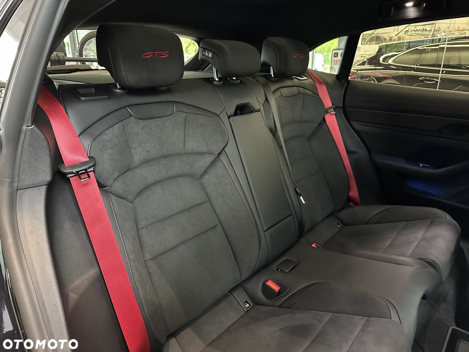 Porsche Taycan GTS Sport Turismo - 26