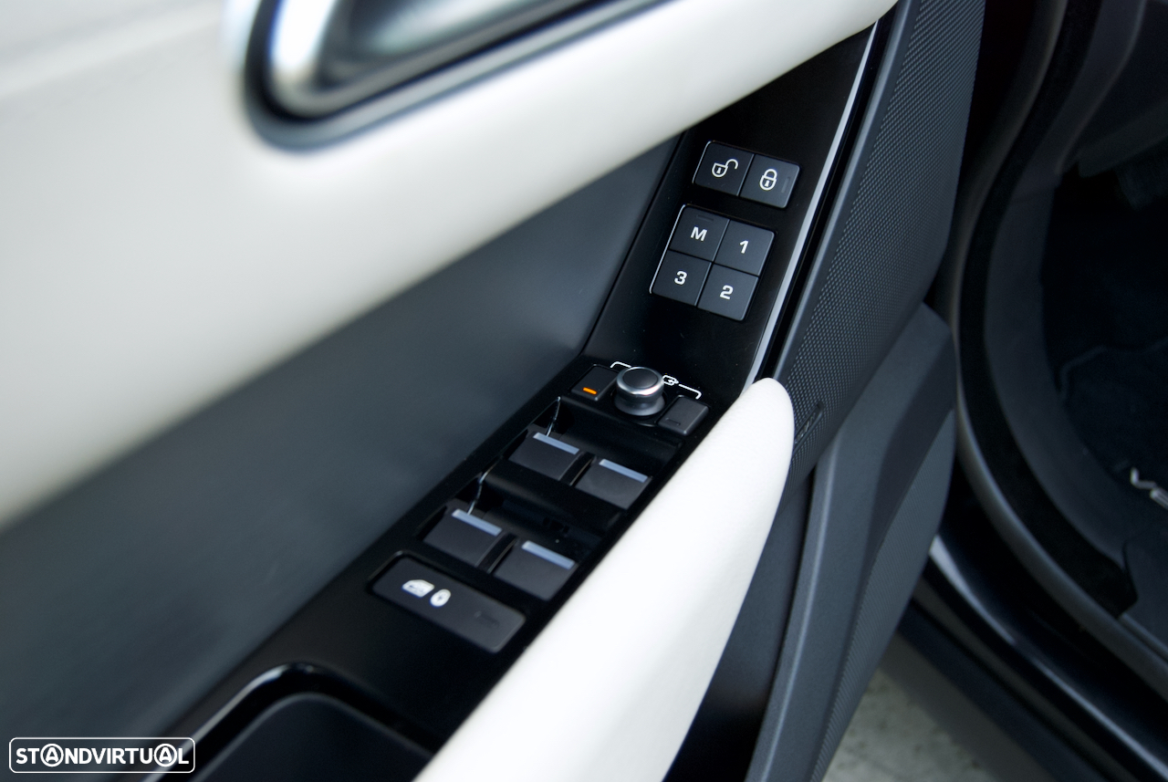 Land Rover Range Rover Velar 2.0 D R-Dynamic S - 18