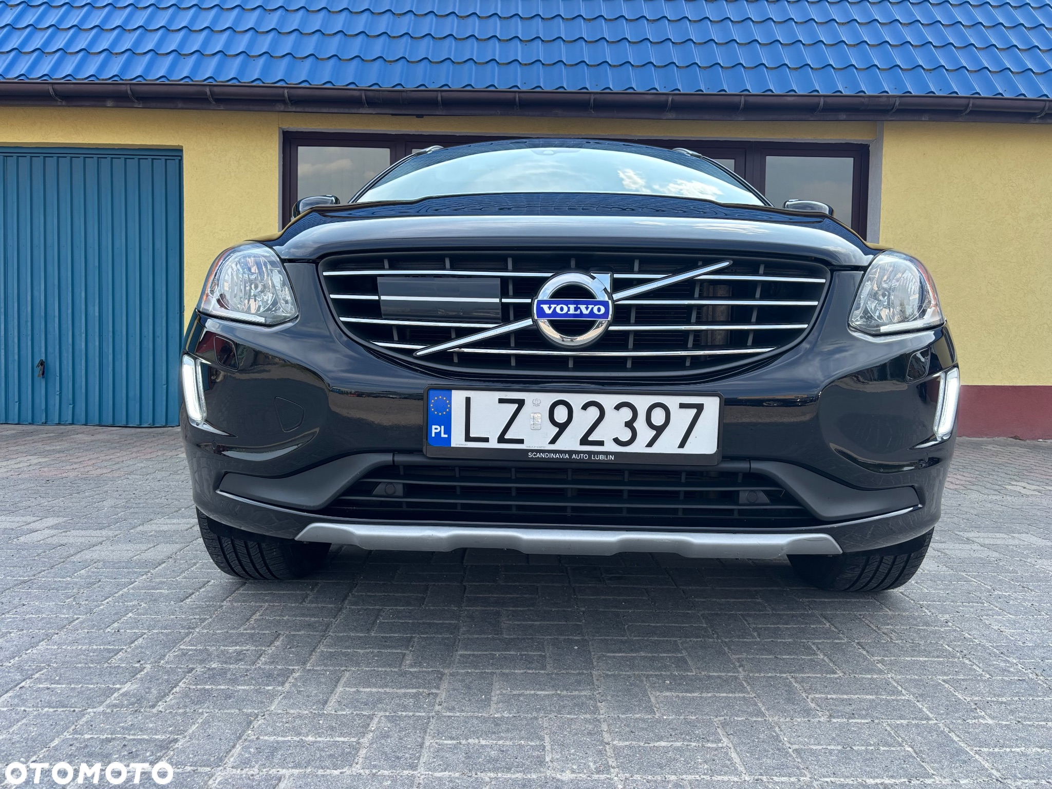 Volvo XC 60 3.2 AWD Momentum - 3