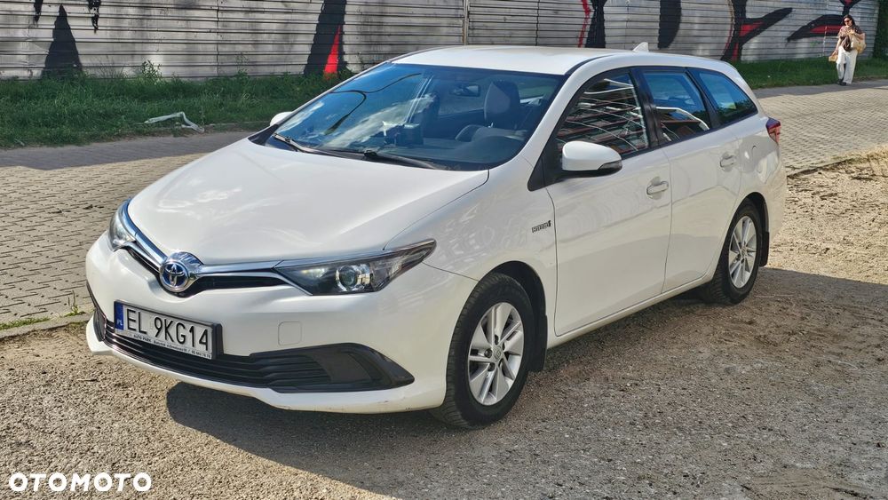 Toyota Auris Hybrid 135 Active - 1