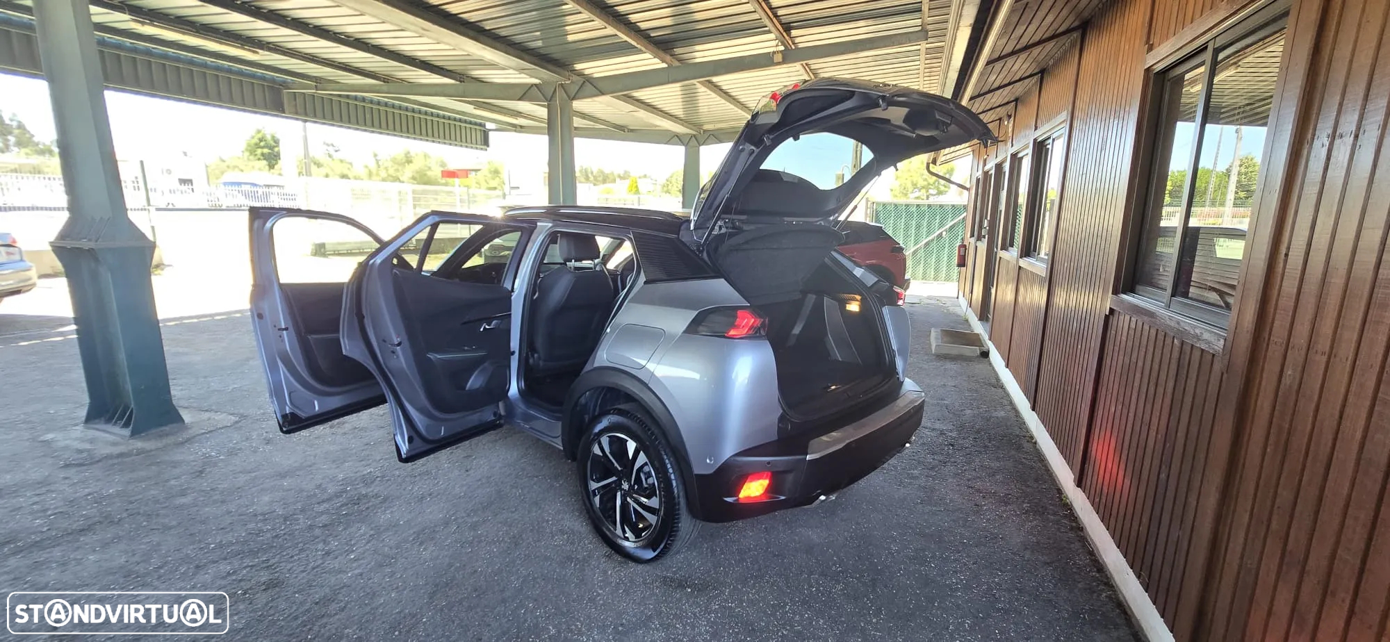 Peugeot 2008 PureTech 130 GT Pack - 38