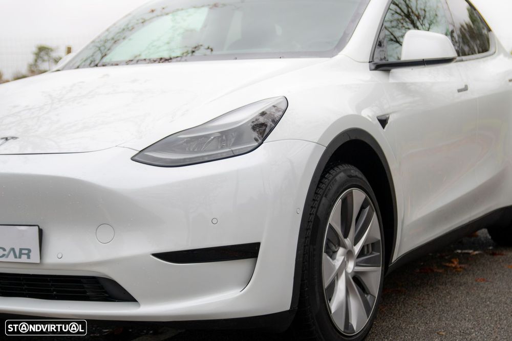 Tesla Model Y RWD - 11