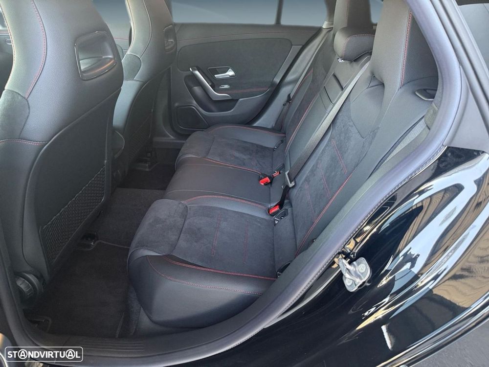 Mercedes-Benz CLA 200 - 14