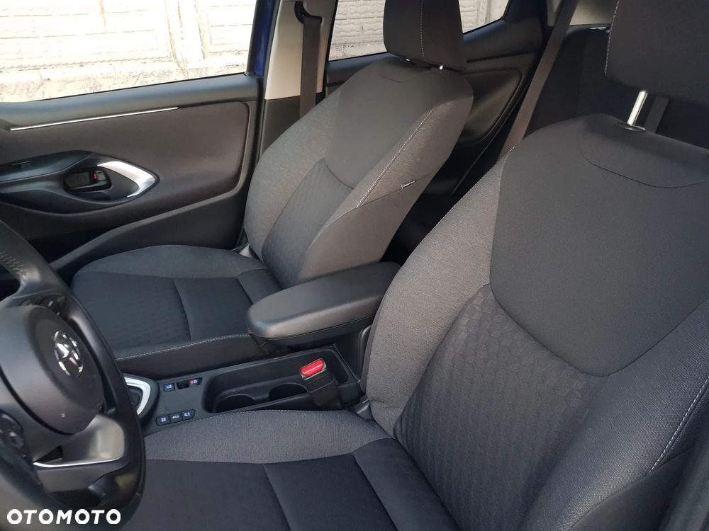 Toyota Yaris - 7