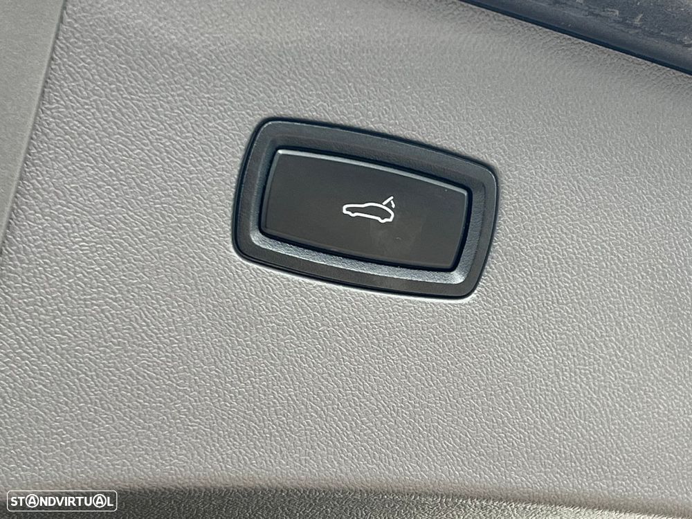 Porsche Cayenne Coupé E-Hybrid Platinum Edition - 29