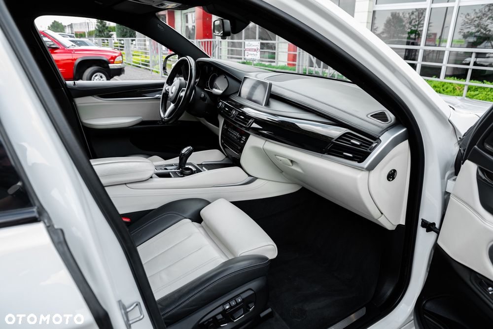 BMW X6 - 24