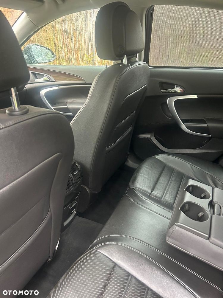 Opel Insignia 2.0 T Cosmo - 11